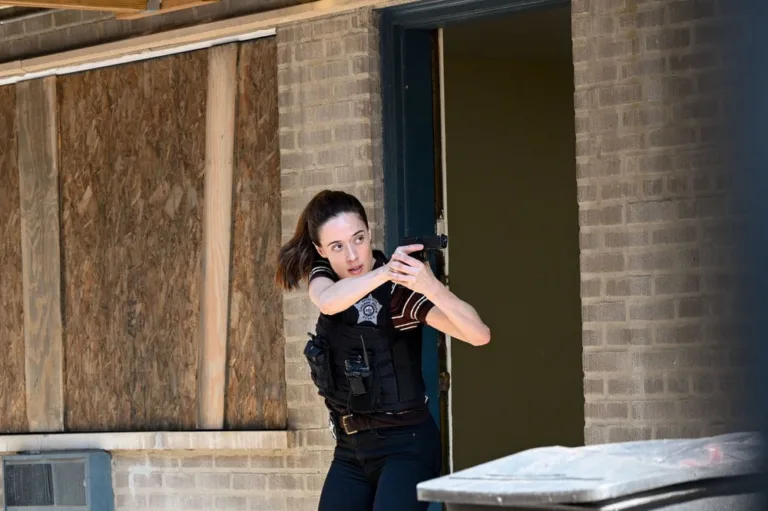 CHICAGO P.D. -- "Demolition" Episode 1401 -- Pictured: Marina Squerciati as Officer Kim Burgess -- (Photo by: Lori Allen/NBC)