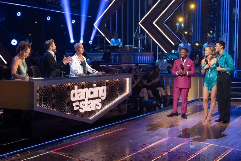 DANCING WITH THE STARS - “Yacht Rock Night” - Thirteen remaining couples cruise into “Yacht Rock Night,” with performances set to smooth grooves, soft-rock classics and iconic hits that defined the yacht rock era. TUESDAY, SEPT. 29 (8:00-10:00 p.m. EDT) on ABC. (Disney/Eric McCandless) 
CARRIE ANN INABA, DEREK HOUGH, BRUNO TONIOLI, ALFONSO RIBEIRO, JULIA STILES, EZRA SOSA