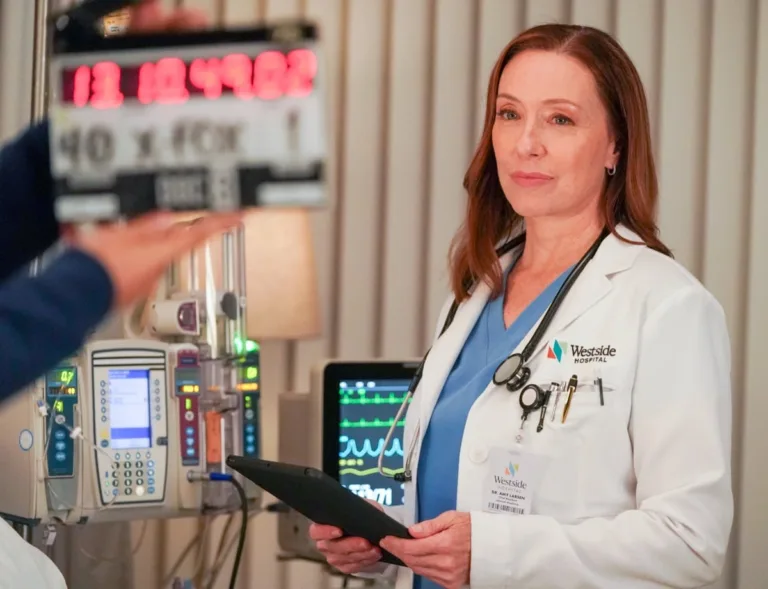 DOC: Molly Parker behind the scenes in the "I Know What I Want" episode of DOC airing Tuesday, Oct. 6 (8:00-9:00 PM ET/PT) on FOX. CR: John Medland/FOX. ©2026 FOX Media LLC.