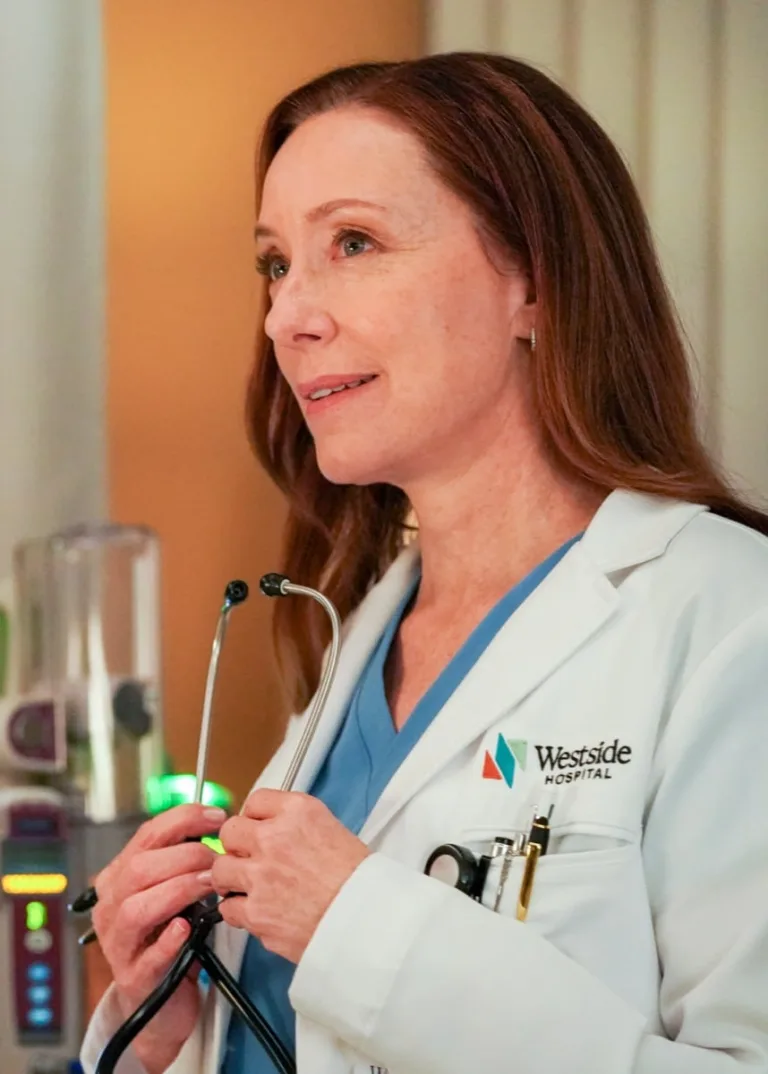 DOC: Molly Parker in the "I Know What I Want" episode of DOC airing Tuesday, Oct. 6 (8:00-9:00 PM ET/PT) on FOX. CR: John Medland/FOX. ©2026 FOX Media LLC.