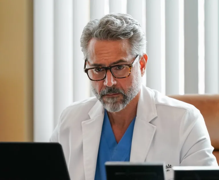 DOC Season 3 Episode 3 : Omar Metwally in the "I Know What I Want" episode of DOC airing Tuesday, Oct. 6 (8:00-9:00 PM ET/PT) on FOX. CR: John Medland/FOX. ©2026 FOX Media LLC.