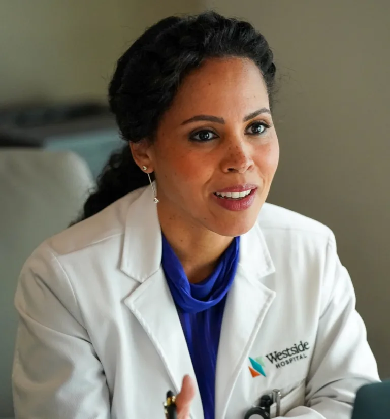 DOC Season 3 Episode 3 : Amirah Vann in the "I Know What I Want" episode of DOC airing Tuesday, Oct. 6 (8:00-9:00 PM ET/PT) on FOX. CR: John Medland/FOX. ©2026 FOX Media LLC.