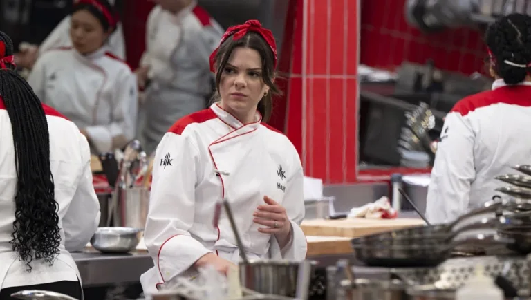 HELL'S KITCHEN: CONTESTANTS in the "Tale of Two Kitchens"  episode of HELL’S KITCHEN airing Thursday, October. 1 (8:00- 9:01PM ET/PT) on FOX. CR: Jeff Neira / FOX. ©2026 FOX Media LLC.