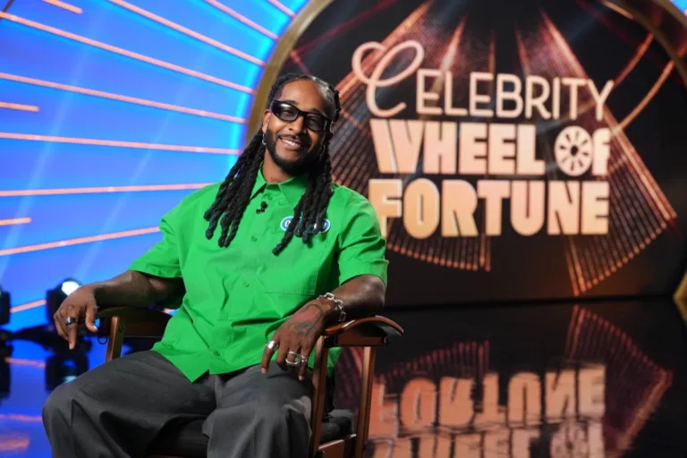 CELEBRITY WHEEL OF FORTUNE - “Gillian Jacobs, Omarion & Matt Iseman” - “Celebrity Wheel of Fortune,” hosted by Ryan Seacrest and Vanna White, welcomes Gillian Jacobs, Omarion and Matt Iseman to spin the world’s most famous wheel in hopes of winning big money for the charity of their choice. FRIDAY, OCT. 2 (8:00-9:00 p.m. EDT) on ABC. (Disney/Eric McCandless) 
OMARION