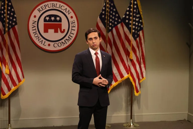 SATURDAY NIGHT LIVE -- Episode 1906 -- Pictured: Marcello Hernández as Marco Rubio during the "Midterm Ads Cold Open" on Saturday, October 3, 2026 -- (Photo by: Will Heath/NBC)