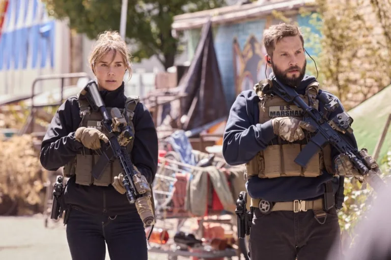 "End of Watch" - Coverage of the CBS Original Series MARSHALS, season 2, scheduled to air on the CBS Television Network and streaming on Paramount+. Pictured (L-R): Arielle Kebbel as Belle Skinner and Logan Marshall-Green as Pete Calvin. Photo: Matthias Clamer/CBS ©2026 CBS Broadcasting, Inc. All Rights Reserved.