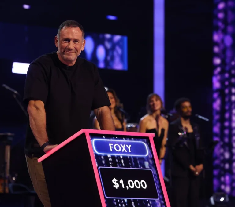 Jason "Foxy" Fox competing on Name That Tune Season 6 Episode 3.