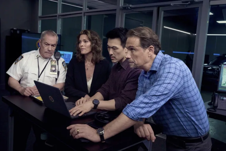 FBI Season 9 Episode 2 "Omissions" -- CBS Original Series FBI, scheduled to air on Monday, Oct. 12 (8:00-9:00 PM, ET/PT), on the CBS Television Network. Pictured (L-R): Gary Perez as Lt. Marcus Warren, Alana De La Garza as Special Agent in Charge Isobel Castille, James Chen as Ian Lim, and Jeremy Sisto as Assistant Special Agent in Charge Jubal Valentine. Photo: Bennett Raglin/CBS ©2026 CBS Broadcasting, Inc. All Rights Reserved.