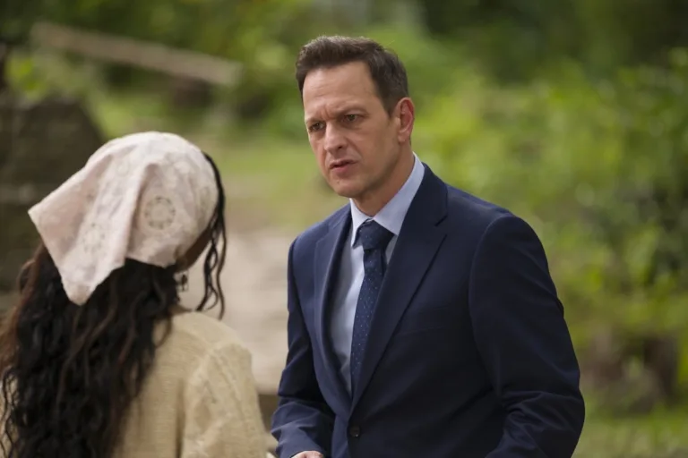 BEST MEDICINE Season 2 Episode 4 : Josh Charles in the “No Place Like Om” episode of BEST MEDICINE airing Tuesday, October 13 (8:00-9:00 PM ET/PT) on FOX. © 2026 Fox Media LLC. CR: Francisco Roman/FOX.