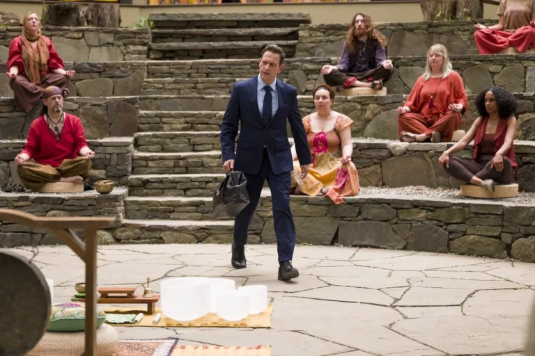 BEST MEDICINE: Josh Charles in the “No Place Like Om” episode of BEST MEDICINE airing Tuesday, October 13 (8:00-9:00 PM ET/PT) on FOX. © 2026 Fox Media LLC. CR: Francisco Roman/FOX.