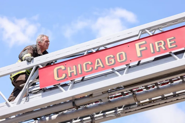 CHICAGO FIRE -- "Rattle the Cage" Episode 1502 -- Pictured: David Eigenberg as Christopher Herrmann -- (Photo by: George Burns Jr/NBC)