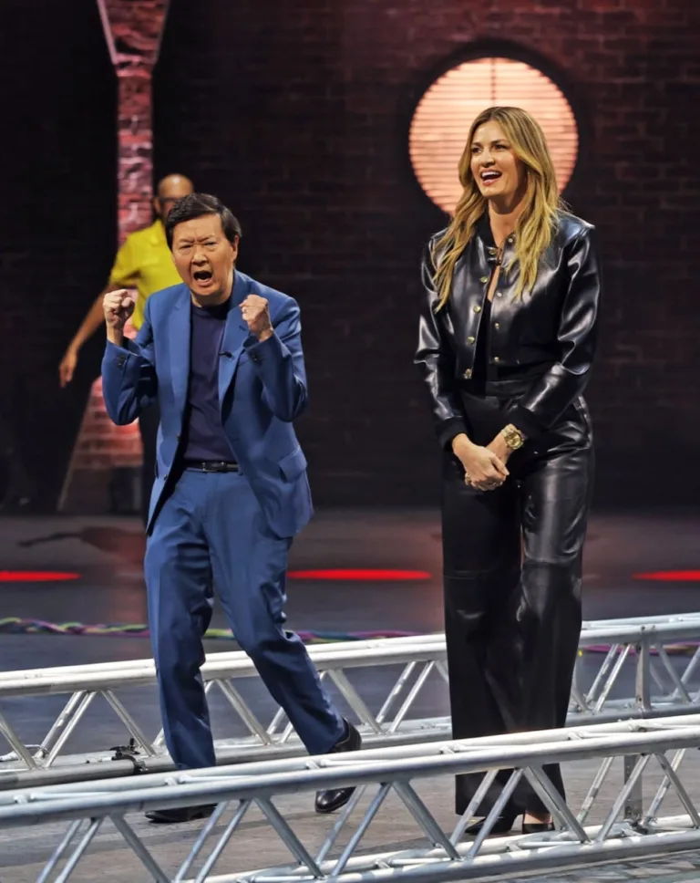 99 TO BEAT Season 2 Episode 4 : L-R: Ken Jeong and Erin Andrews in the “It’s All About The Balance” episode of 99 TO BEAT airing Wednesday, Oct. 14 (9:00-10:00 PM ET/PT) on FOX. CR: FOX. ©2026 FOX Media LLC.
