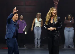 99 TO BEAT Season 2 Episode 4 : L-R: Ken Jeong and Erin Andrews in the “It’s All About The Balance” episode of 99 TO BEAT airing Wednesday, Oct. 14 (9:00-10:00 PM ET/PT) on FOX. CR: FOX. ©2026 FOX Media LLC.