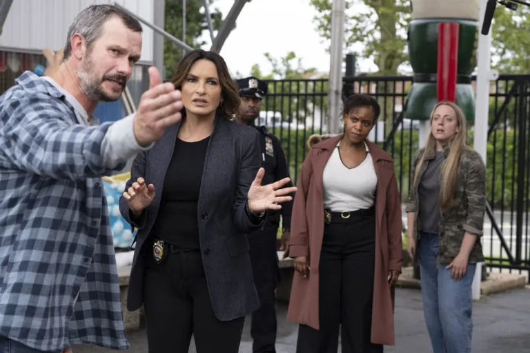 LAW & ORDER: SPECIAL VICTIMS UNIT -- "Midway" Episode 28002 -- Pictured: Anthony Goes as Thomas Brooks. Mariska Hargitay as Capt. Olivia Benson, Aimé Donna Kelly as Capt. Renee Curry, Abby Mueller as Helene Brooks -- (Photo by: Virginia Sherwood/NBC)
