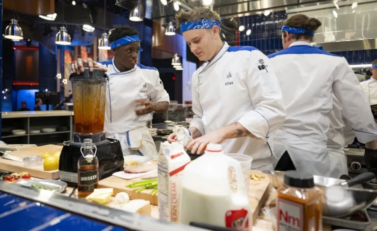 HELL'S KITCHEN Season 25 Episode 2 : Contestants in the "Hell’s Kitchen University " episode of HELL’S KITCHEN airing Thursday, October 15 (8:00- 9:01PM ET/PT) on FOX. CR: Jeff Neira / FOX. ©2026 FOX Media LLC.