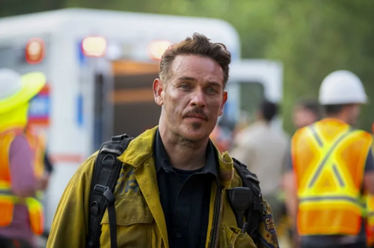 Fire Country Season 5 Episode 2- "Fire Under Fire" -- CBS Original Series Fire Country, scheduled to air on Friday, Oct. 16 (9:00-10:00 PM, ET/PT), on the CBS Television Network. Pictured: Kevin Alejandro as Manny Perez. Photo: Sergei Bachlakov/CBS ©2026 CBS Broadcasting, Inc. All Rights Reserved.