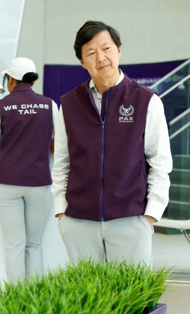 ANIMAL CONTROL: Ken Jeong in the “Bugs & Rabid Dogs” episode of Animal Control airing Sunday, Oct. 18 (8:30-9:00 PM ET/PT) on FOX. © 2026 Fox Media LLC. CR: Bettina Strauss/FOX.