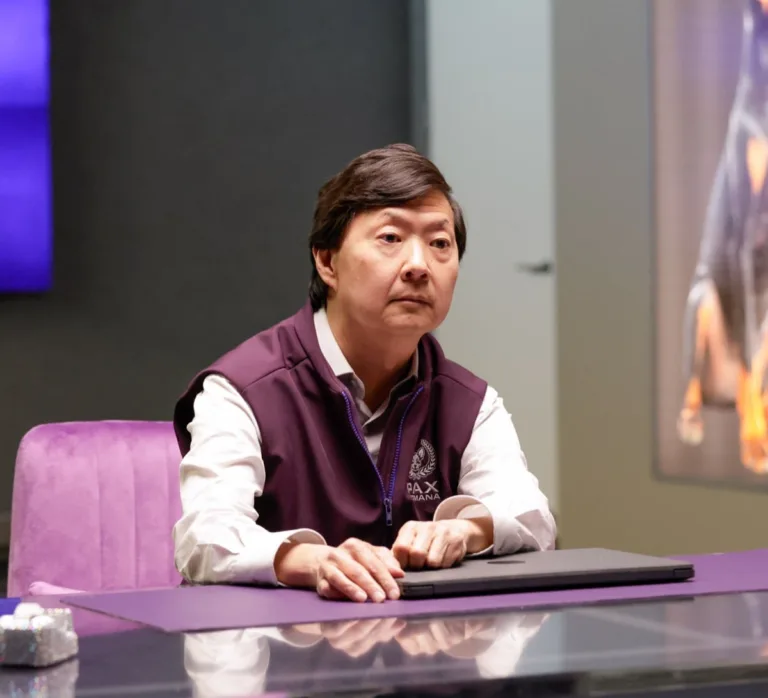 ANIMAL CONTROL: Ken Jeong in the “Bugs & Rabid Dogs” episode of Animal Control airing Sunday, Oct. 18 (8:30-9:00 PM ET/PT) on FOX. © 2026 Fox Media LLC. CR: Bettina Strauss/FOX.