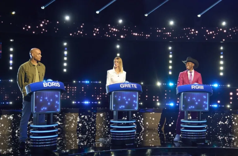 CELEBRITY WEAKEST LINK: L-R: RGIII & Grete Griffin, Ashley Iaconetti & Jared Haibon, Boris Kodjoe & Nicole Ari Parker, Alexa PenaVega & Carlos PenaVega with Host Jane Lynch (C) in the CELEBRITY WEAKEST LINK “Power Couples” Season Premiere episode airing Monday, Oct. 19 (9:01-10:00 PM ET/PT) on FOX. © 2026 Fox Media LLC. CR: Tom Griscom/FOX.