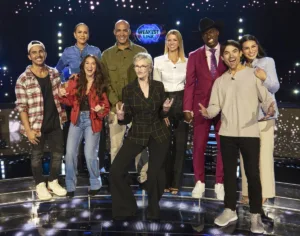 Celebrity Weakest Link Season 2 Episode 5 : L-R: RGIII & Grete Griffin, Ashley Iaconetti & Jared Haibon, Boris Kodjoe & Nicole Ari Parker, Alexa PenaVega & Carlos PenaVega with Host Jane Lynch (C) in the CELEBRITY WEAKEST LINK “Power Couples” Season Premiere episode airing Monday, Oct. 19 (9:01-10:00 PM ET/PT) on FOX. © 2026 Fox Media LLC. CR: Tom Griscom/FOX.