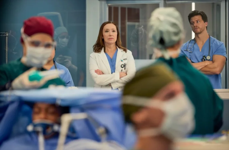 DOC: Molly Parker in the “S.O.S" episode of DOC airing Tuesday, October. 20 (8:00-9:00 PM ET/PT) on FOX. CR: John Medland/FOX. ©2026 FOX Media LLC.