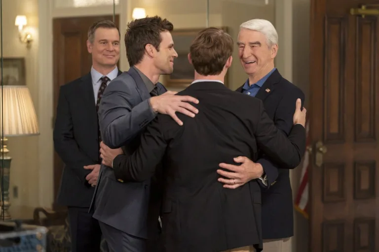 LINE OF FIRE -- "Cul-de-Sac" Episode 105 -- Pictured: (l-r) Peter Krause as Mike Hollingsworth, Tommy O'Brien as Mike Jr. "Micah" Hollingsworth, Sam Waterston as Former President Thomas Barnes -- (Photo by: Ralph Bavaro/NBC)