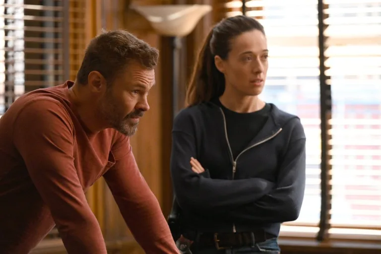 Chicago P.D. Season 14 Episode 3 -- "Under the Surface " Episode 1403 -- Pictured: (l-r) Patrick John Flueger as Officer Adam Ruzek, Marina Squerciati as Officer Kim Burgess -- (Photo by: Lori Allen/NBC)