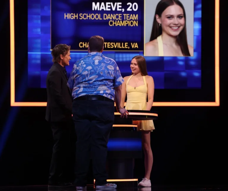 THE FLOOR: Rob Lowe in the “Gamble for Glory" episode of THE FLOOR airing on Wednesday October 21 (8:00-9:00 PM ET/PT) on FOX. CR/ Lorraine O’Sullivan / FOX. ©2026 FOX Media LLC.