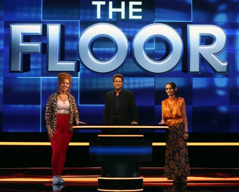 THE FLOOR: Rob Lowe in the “Gamble for Glory" episode of THE FLOOR airing on Wednesday October 21 (8:00-9:00 PM ET/PT) on FOX. CR/ Lorraine O’Sullivan / FOX. ©2026 FOX Media LLC.