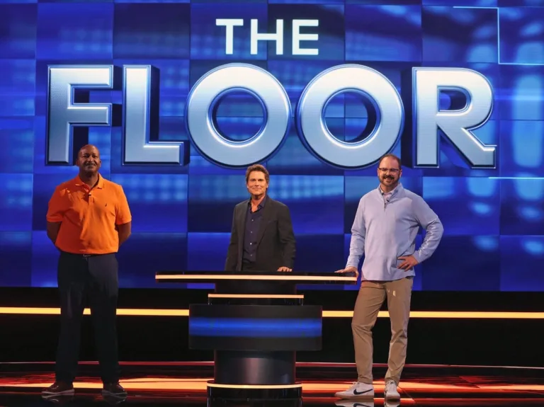 THE FLOOR: Rob Lowe in the “Gamble for Glory" episode of THE FLOOR airing on Wednesday October 21 (8:00-9:00 PM ET/PT) on FOX. CR/ Lorraine O’Sullivan / FOX. ©2026 FOX Media LLC.