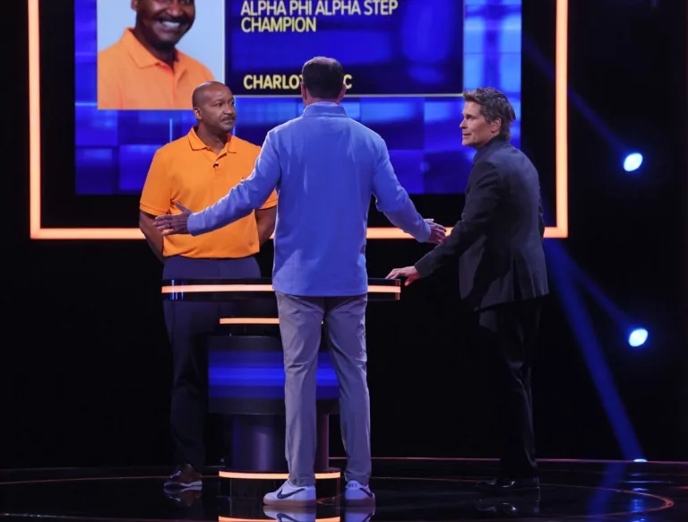 THE FLOOR: Rob Lowe in the “Gamble for Glory" episode of THE FLOOR airing on Wednesday October 21 (8:00-9:00 PM ET/PT) on FOX. CR/ Lorraine O’Sullivan / FOX. ©2026 FOX Media LLC.