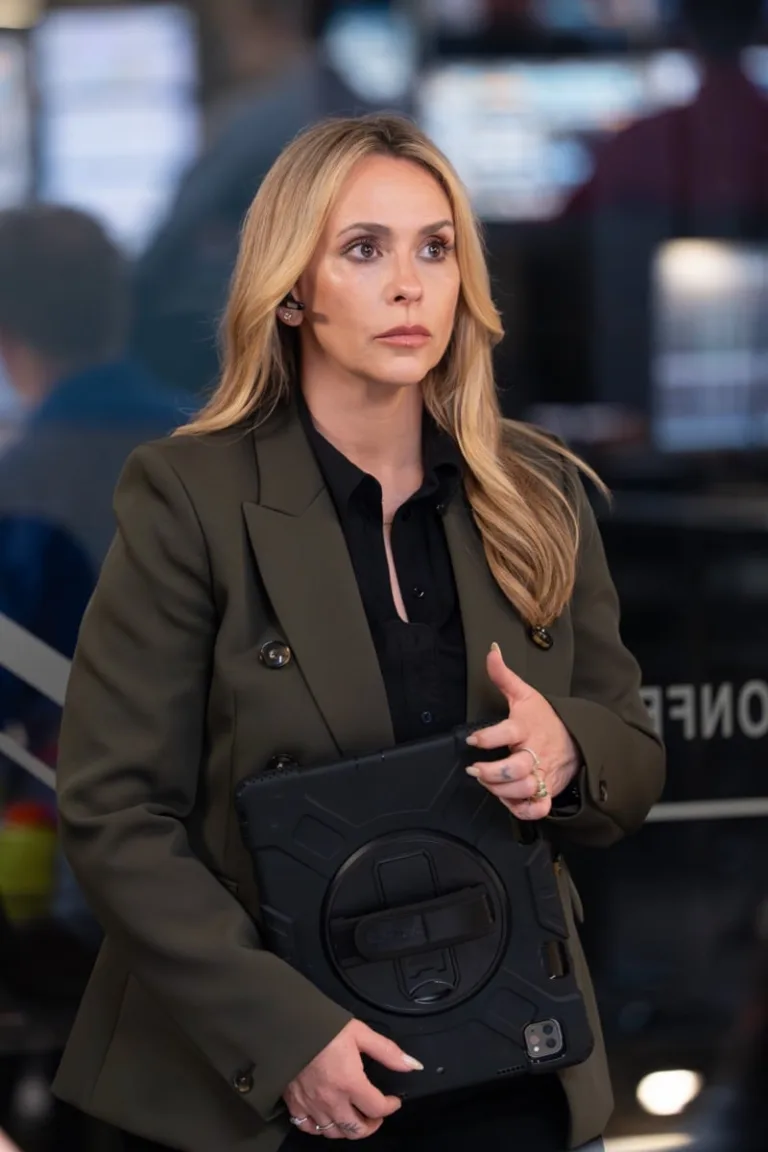 9-1-1 Season 10 Episode 2 - “Fire in the Hole” - As lava takes over Los Angeles, the 118 works to evacuate scared and trapped citizens. Meanwhile, Athena runs into a familiar face as she searches for a way out of a collapsed tunnel, and Maddie is forced to make an impossible decision. THURSDAY, OCT. 22 (8:00-9:00 p.m. EDT) on ABC. (Disney/Christopher Willard) 
JENNIFER LOVE HEWITT