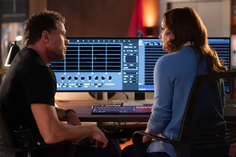 9-1-1: NASHVILLE - “Boys and Boils” - The 113 investigates cries in an apartment’s walls and deadly beauty products. Meanwhile, Nashville’s newest criminal threatens more plagues and surprises Cammie with a direct call. Don clashes with Ryan, and Blythe firmly maintains the bed divorce. THURSDAY, OCT. 22 (9:00-10:00 p.m. EDT) on ABC. (Disney/Jake Giles Netter) 
RYAN PHILLIPPE, KIMBERLY WILLIAMS-PAISLEY