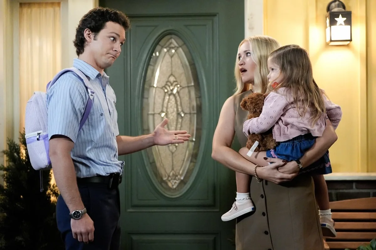 Georgie & Mandy's First Marriage Season 3 Episode 3 A Germ Factory and a Good Mother