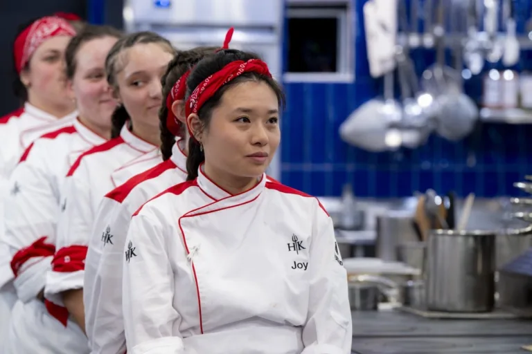 HELL'S KITCHEN Season 25 Episode 5: Contestants in the HELL’S KITCHEN episode airing Thursday, October 22 (8:00- 9:01PM ET/PT) on FOX. CR: Jeff Neira / FOX. ©2026 FOX Media LLC