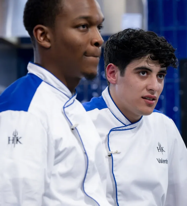 HELL'S KITCHEN: Contestants in the HELL’S KITCHEN episode airing Thursday, October 22 (8:00- 9:01PM ET/PT) on FOX. CR: Jeff Neira / FOX. ©2026 FOX Media LLC