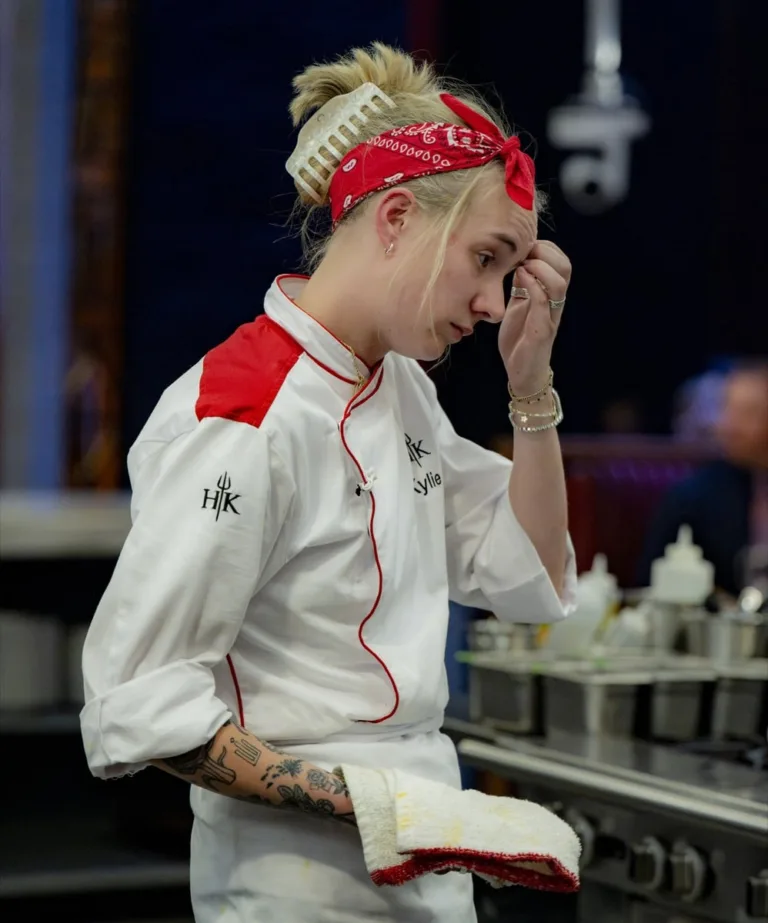 HELL'S KITCHEN: Contestant Kylie in the HELL’S KITCHEN episode airing Thursday, October 22 (8:00- 9:01PM ET/PT) on FOX. CR: Jeff Neira / FOX. ©2026 FOX Media LLC