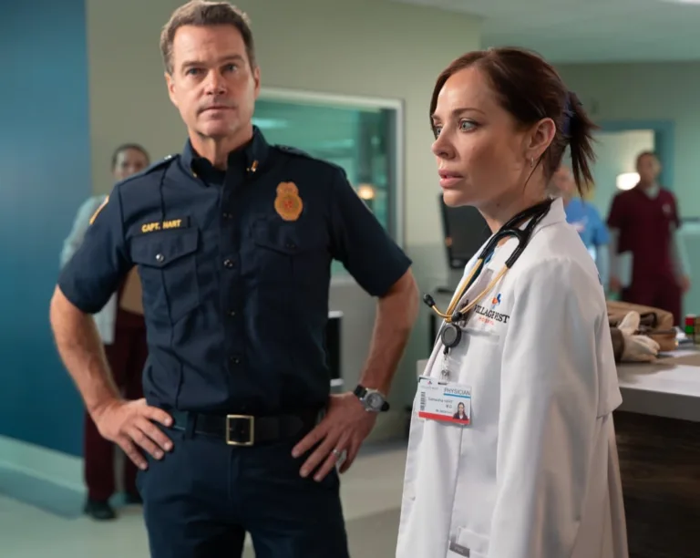 9-1-1 Season 2 Episode 3 : NASHVILLE - “Let There Be Darkness” - A blinding agent strikes Nashville during a pollen storm, leaving Blythe and others critically ill. Rogue and the 113 race to find a cure and the source, while Sam and Roxie perform an emergency heart transplant. Blythe discovers Sam’s secret. THURSDAY, OCT. 29 (9:00-10:00 p.m. EDT) on ABC. (Disney/Jake Giles Netter) CHRIS O'DONNELL, MACKENZIE PORTER