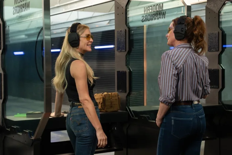 9-1-1: NASHVILLE Season 2 Episode 3 - “Let There Be Darkness” - A blinding agent strikes Nashville during a pollen storm, leaving Blythe and others critically ill. Rogue and the 113 race to find a cure and the source, while Sam and Roxie perform an emergency heart transplant. Blythe discovers Sam’s secret. THURSDAY, OCT. 29 (9:00-10:00 p.m. EDT) on ABC. (Disney/Jake Giles Netter) 
JESSICA CAPSHAW, KIMBERLY WILLIAMS-PAISLEY