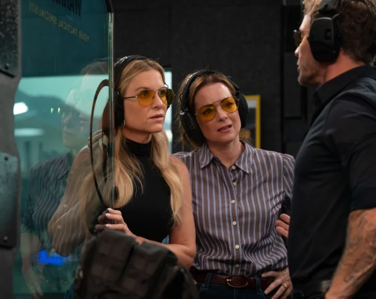 9-1-1: NASHVILLE Season 2 Episode 3 - “Let There Be Darkness” - A blinding agent strikes Nashville during a pollen storm, leaving Blythe and others critically ill. Rogue and the 113 race to find a cure and the source, while Sam and Roxie perform an emergency heart transplant. Blythe discovers Sam’s secret. THURSDAY, OCT. 29 (9:00-10:00 p.m. EDT) on ABC. (Disney/Jake Giles Netter) 
JESSICA CAPSHAW, KIMBERLY WILLIAMS-PAISLEY, RYAN PHILLIPPE