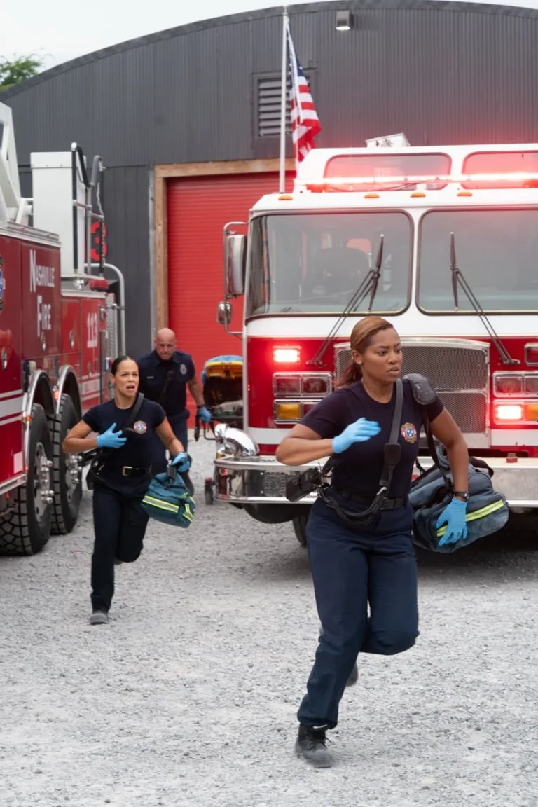 9-1-1: NASHVILLE Season 2 Episode 3 - “Let There Be Darkness” - A blinding agent strikes Nashville during a pollen storm, leaving Blythe and others critically ill. Rogue and the 113 race to find a cure and the source, while Sam and Roxie perform an emergency heart transplant. Blythe discovers Sam’s secret. THURSDAY, OCT. 29 (9:00-10:00 p.m. EDT) on ABC. (Disney/Jake Giles Netter) 
JUANI FELIZ, HAILEY KILGORE