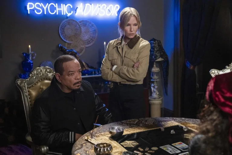 LAW & ORDER: SVU Season 28 Episode 4 -- "Arcana" Episode 28004 -- Pictured: (l-r) Ice T as Sgt. Odafin "Fin" Tutuola, Kelli Giddish as Sgt. Amanda Rollins -- (Photo by: Virginia Sherwood/NBC)